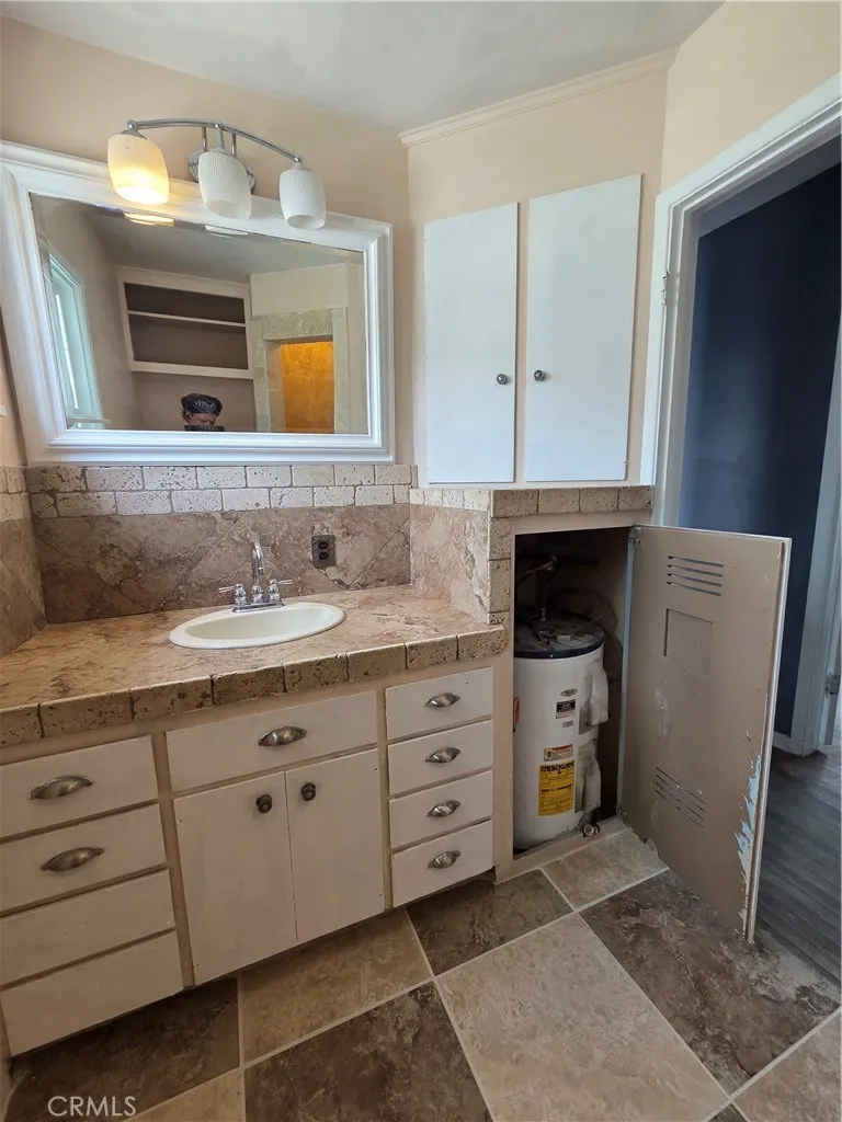 https://cdn.realtyfeed.com/cdn/127/306749730/d09e101706b1d5d83ac20ec259ff3acd.webp