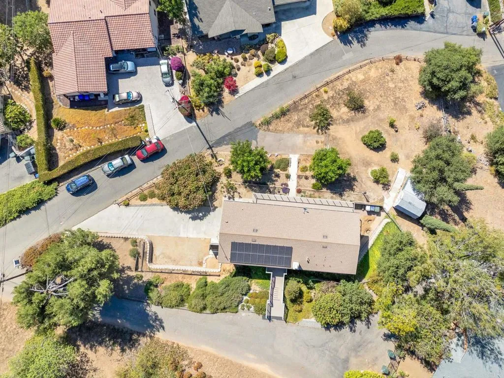 https://cdn.realtyfeed.com/cdn/127/306749754/1811f3da1eaa863d1cd534bf6788a223.webp