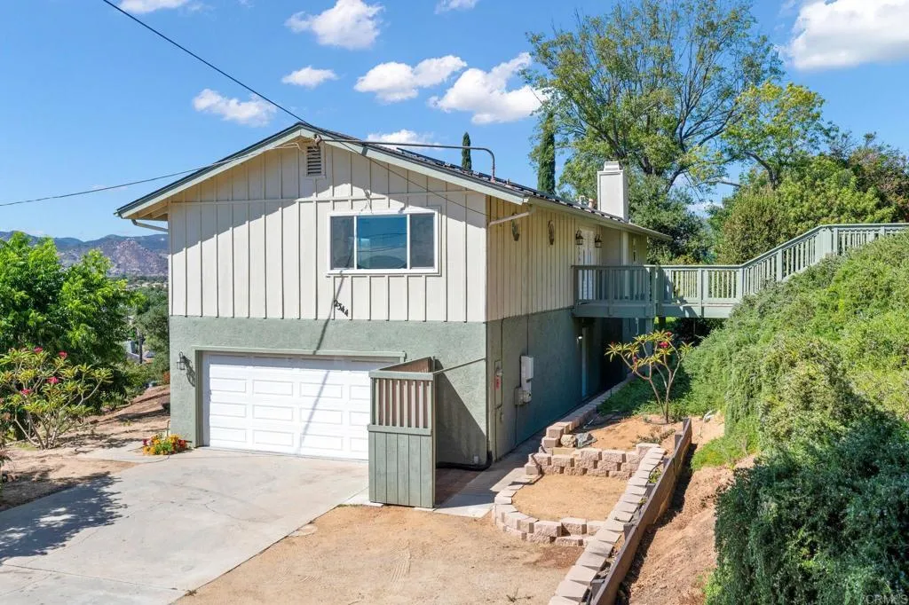 https://cdn.realtyfeed.com/cdn/127/306749754/9aae18fdc04241eb89de930c9cf707cf.webp