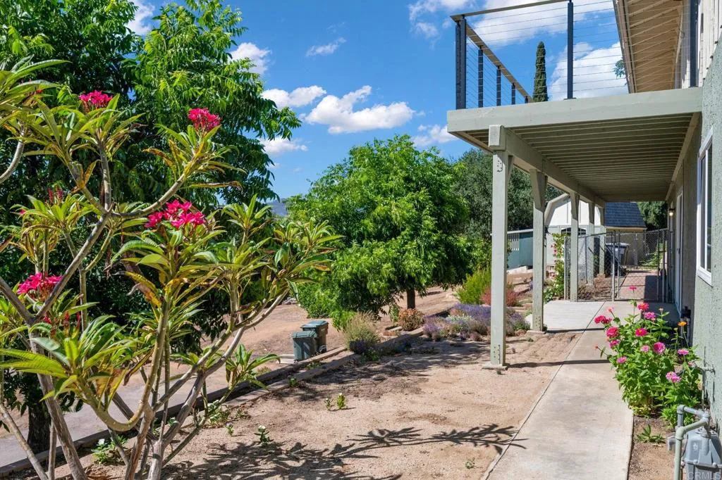 https://cdn.realtyfeed.com/cdn/127/306749754/a51e0aeaba4caa4758bb3f34d4adf85b.webp