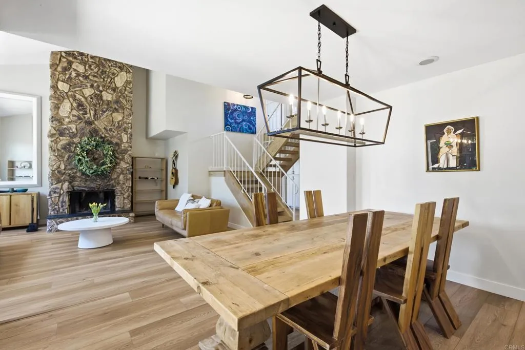 https://cdn.realtyfeed.com/cdn/127/306749797/a0a8fdc513f7d139a176a25f993d2e79.webp