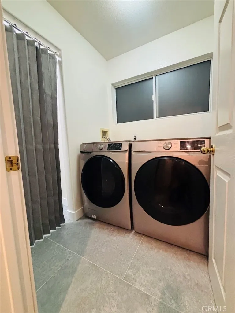 https://cdn.realtyfeed.com/cdn/127/306749811/3f88960cb79709bebf4a9f5346756ee3.webp