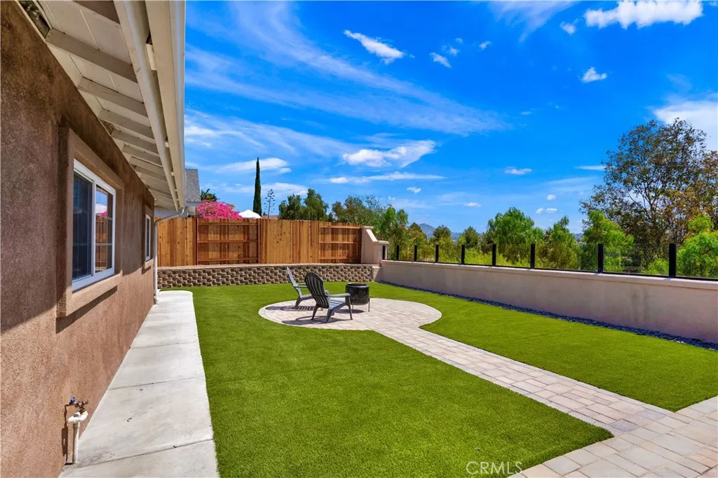 https://cdn.realtyfeed.com/cdn/127/306749813/0104ebcd7fd2537b44d4ca9bbfe9b3e6.webp