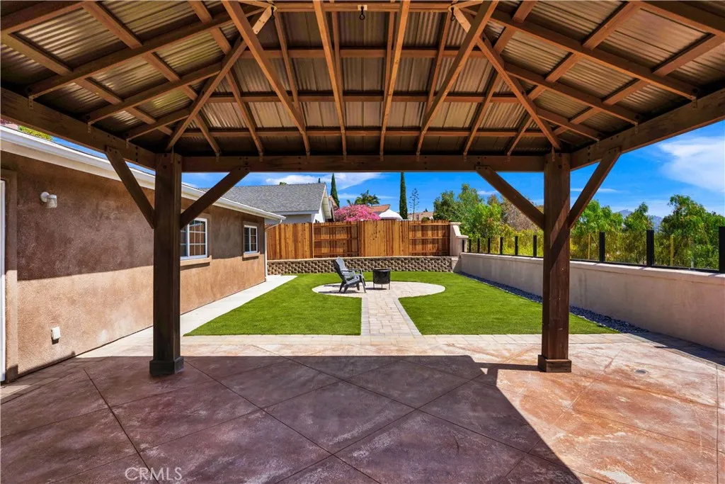 https://cdn.realtyfeed.com/cdn/127/306749813/7fe23ec33515e1c291c7b889c011152a.webp