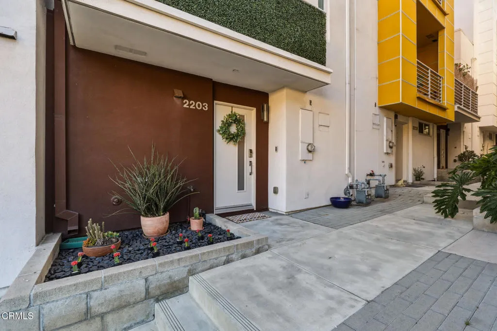 2203 Selig Drive, Los Angeles, CA 90026 - Photo 2 of 44, Los Angeles, CA