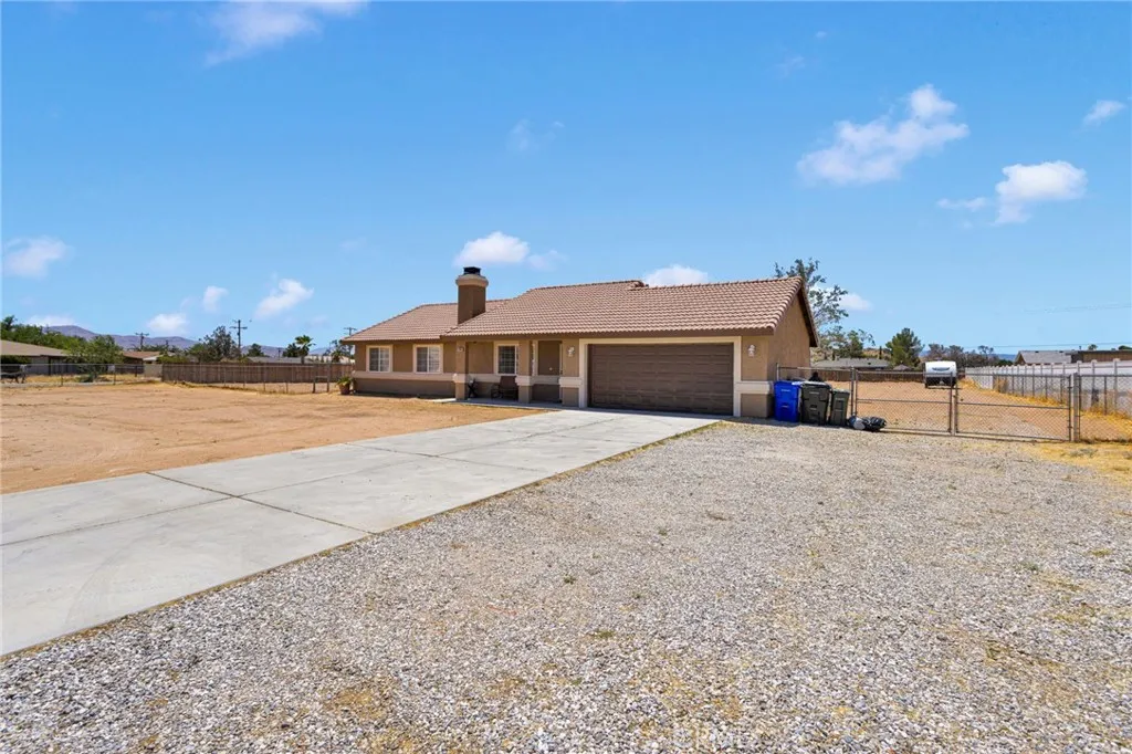 20083 Rimrock Road, Apple Valley, CA 92307 - Photo 3 of 41, Apple Valley, CA