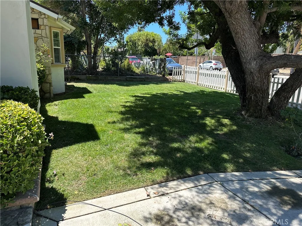 5322 Don Pio Drive, Woodland Hills, CA 91364 - Photo 4 of 33, Woodland Hills, CA