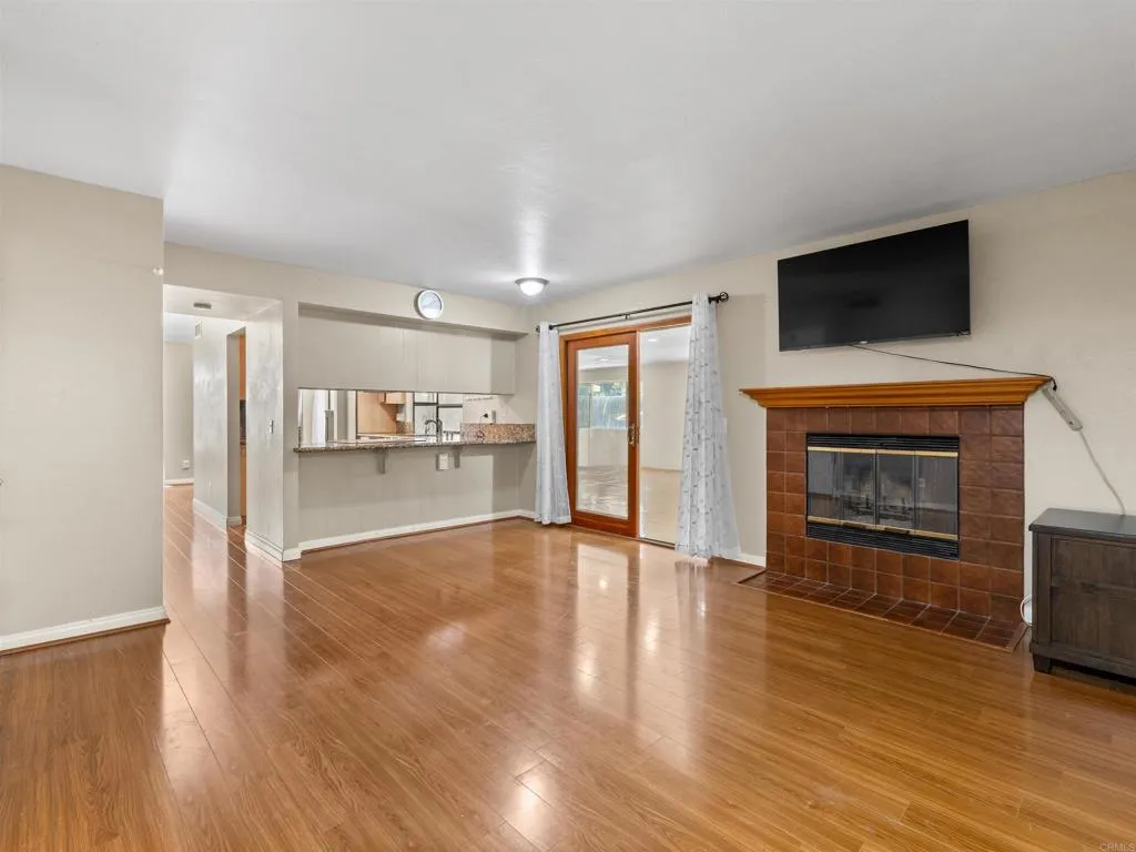 https://cdn.realtyfeed.com/cdn/127/306749969/827325922b559dba1aacfb69bac196e9.webp