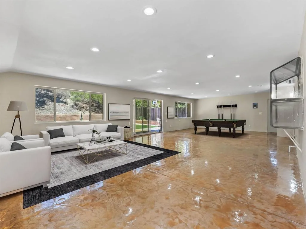 https://cdn.realtyfeed.com/cdn/127/306749969/907c3f02f0b291744b5f878ded39605d.webp