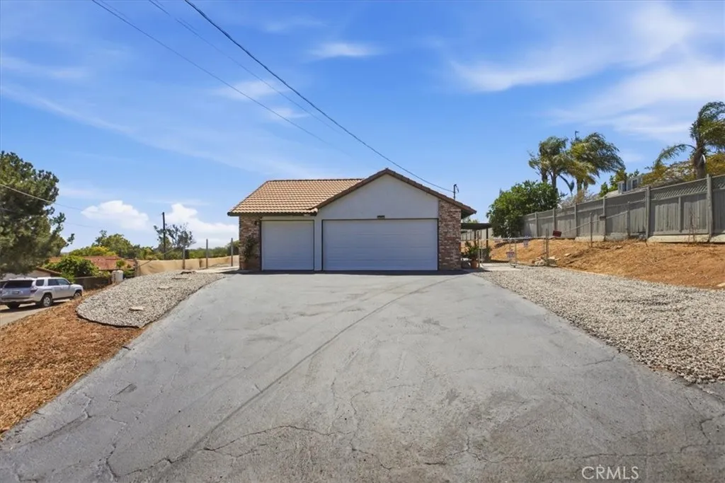 https://cdn.realtyfeed.com/cdn/127/306749974/0790d37d9a0b2145f26a9685d5b70dd7.webp