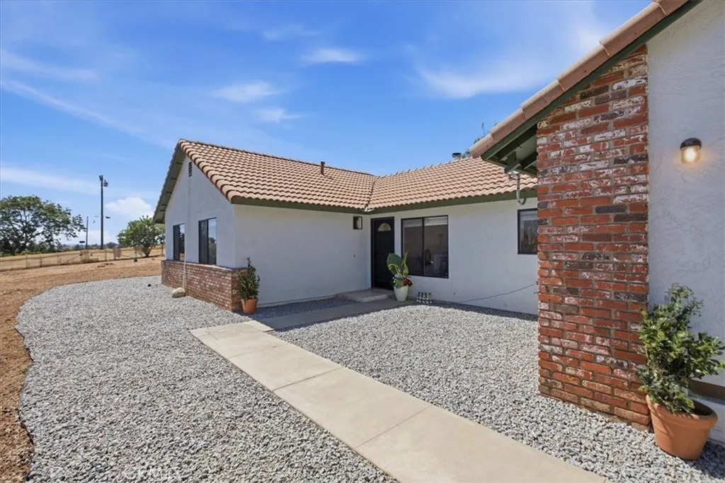 https://cdn.realtyfeed.com/cdn/127/306749974/09cc7172132f7bc7c07c41ebd33dc1be.webp