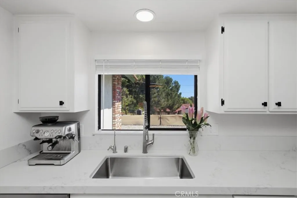 https://cdn.realtyfeed.com/cdn/127/306749974/1c5eb4ec3ab33abffdd9de9f1012a74b.webp