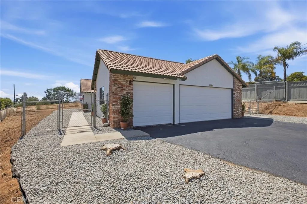 https://cdn.realtyfeed.com/cdn/127/306749974/a0b4949cad13fa739f2bc231f2de5fce.webp