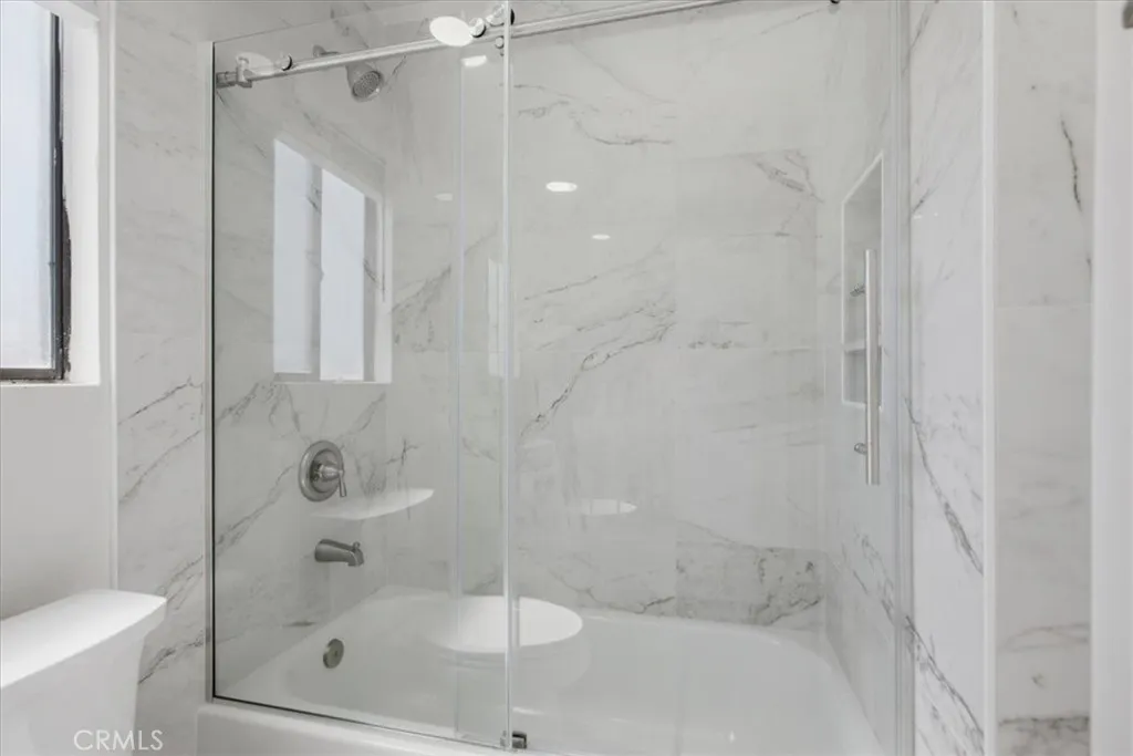 https://cdn.realtyfeed.com/cdn/127/306749974/b8db7ae5525ef7569f106370a4f1d83a.webp