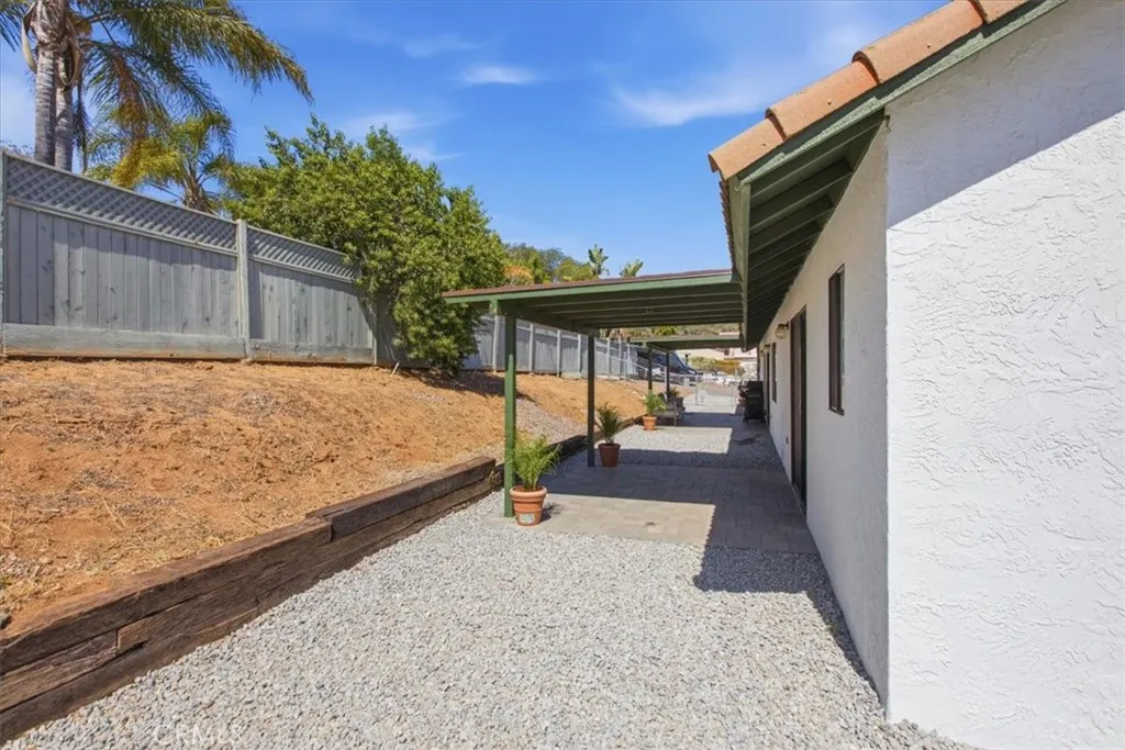 https://cdn.realtyfeed.com/cdn/127/306749974/e7d8cb36ce3529eb15368fbde2a2c186.webp
