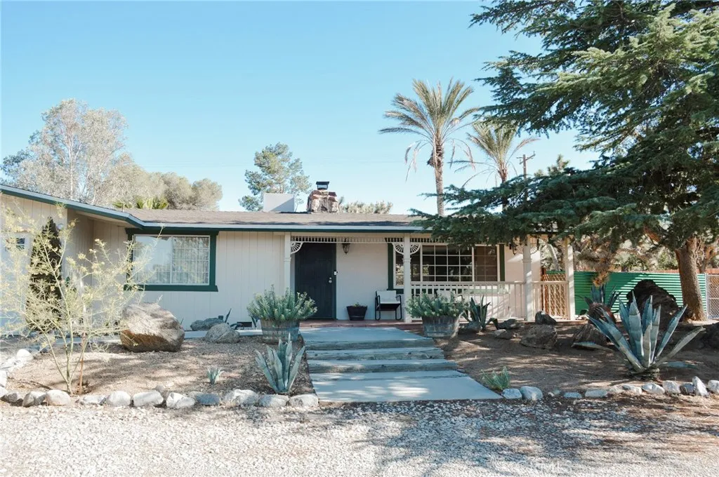56843 Carlyle, Yucca Valley, CA 92284 - Photo 3 of 34, Yucca Valley, CA