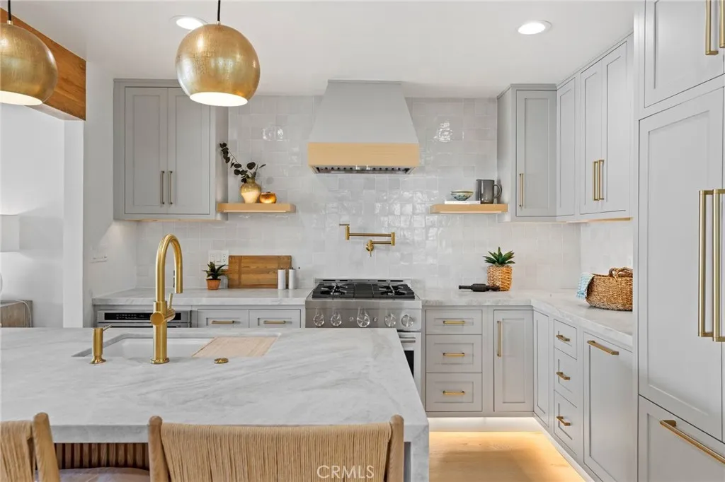3810 Channel Place, Newport Beach, CA 92663 - Photo 4 of 43, Newport Beach, CA
