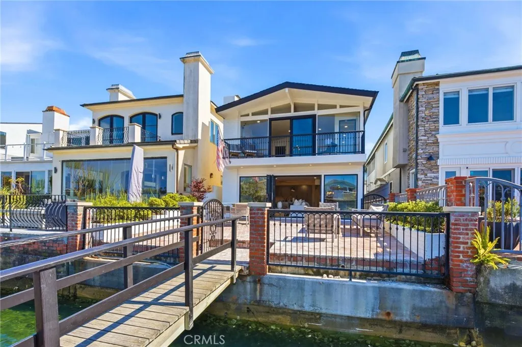 3810 Channel Place, Newport Beach, CA 92663 - Main photo, Newport Beach, CA