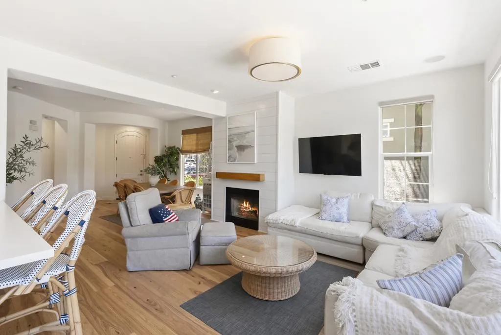 https://cdn.realtyfeed.com/cdn/127/306750002/2538e030abb91350ab0b0529973a3bab.webp