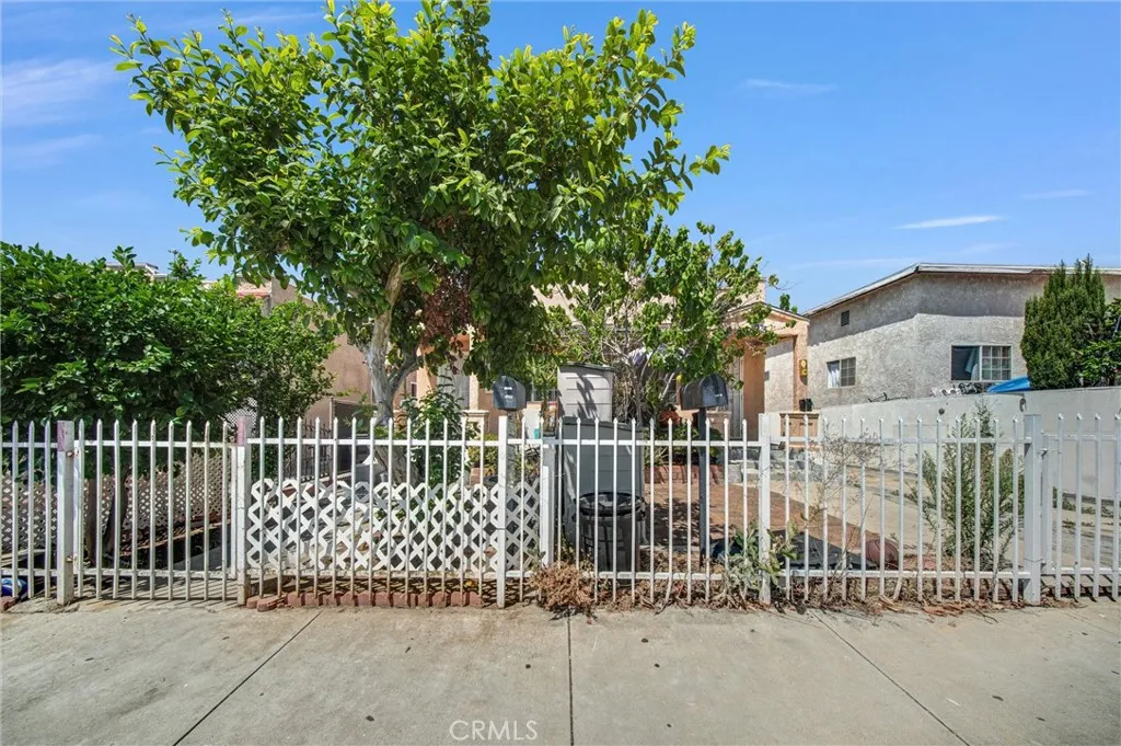2043 City View, Los Angeles, CA 90033 - Photo 3 of 24, Los Angeles, CA