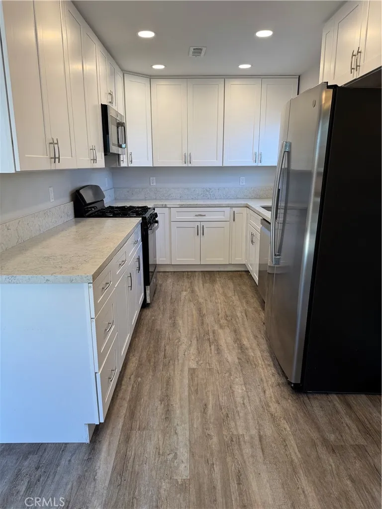 1741 Tustin Avenue Unit 27, Costa Mesa, CA 92627 - Photo 5 of 14, Costa Mesa, CA