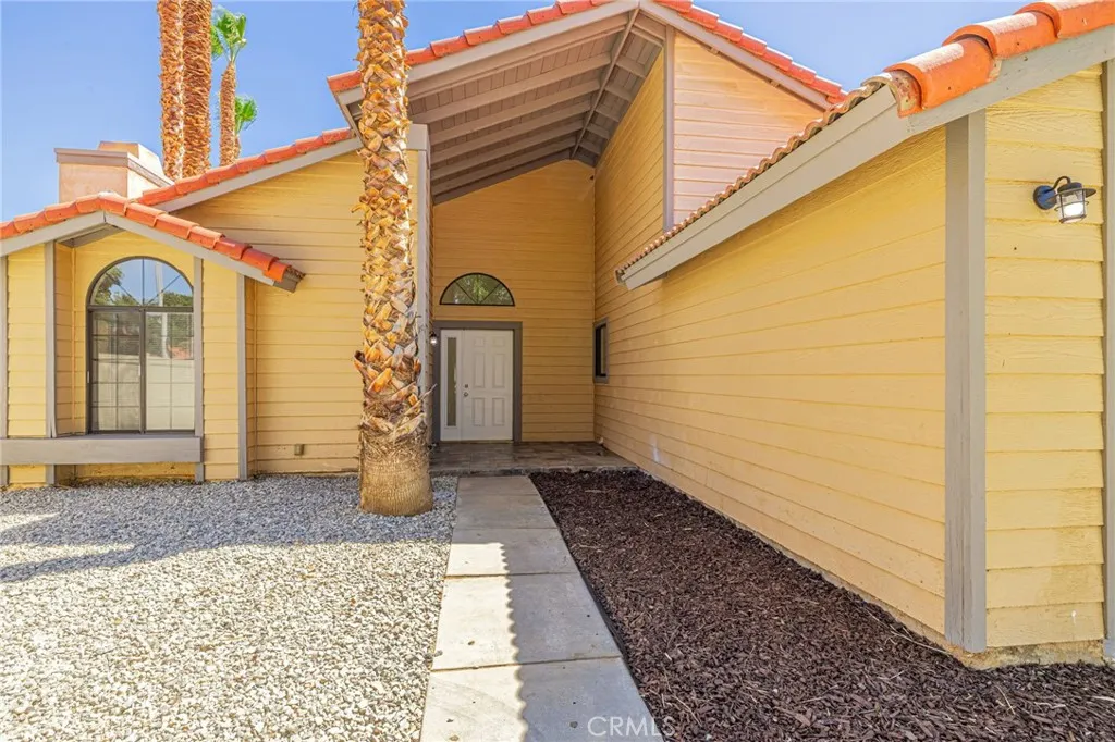 1544 E Norberry, Lancaster, CA 93535 - Photo 4 of 33, Lancaster, CA