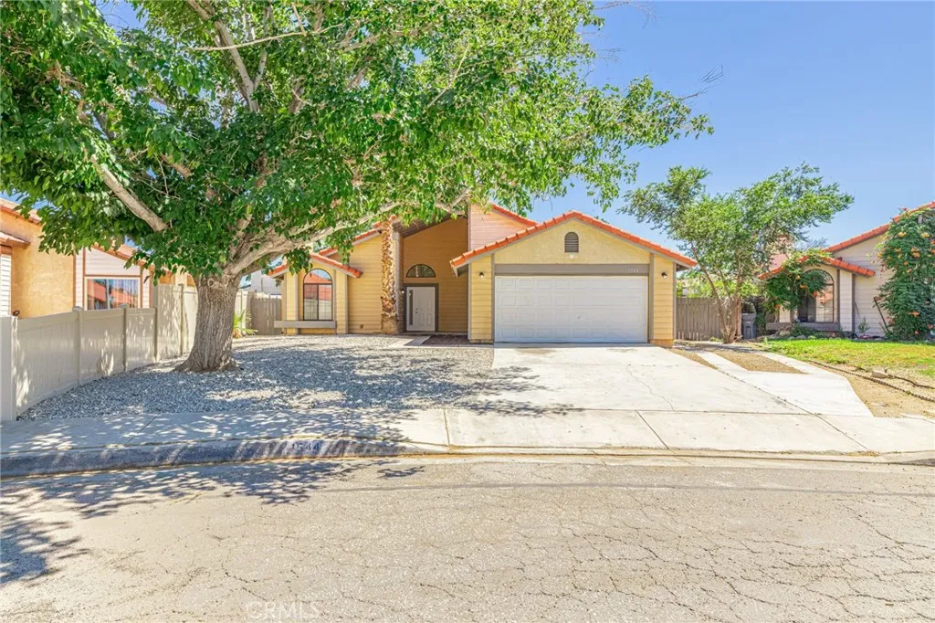 1544 E Norberry, Lancaster, CA 93535 - Main photo, Lancaster, CA
