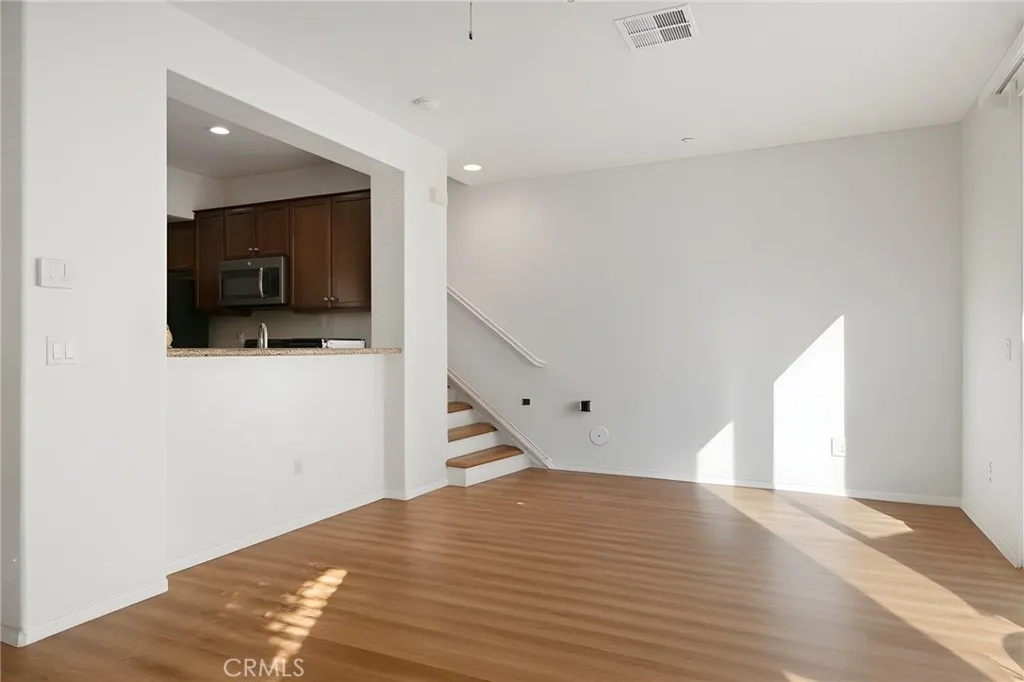 27571 Darrington Avenue Unit 2, Murrieta, CA 92562 - Photo 5 of 26, Murrieta, CA