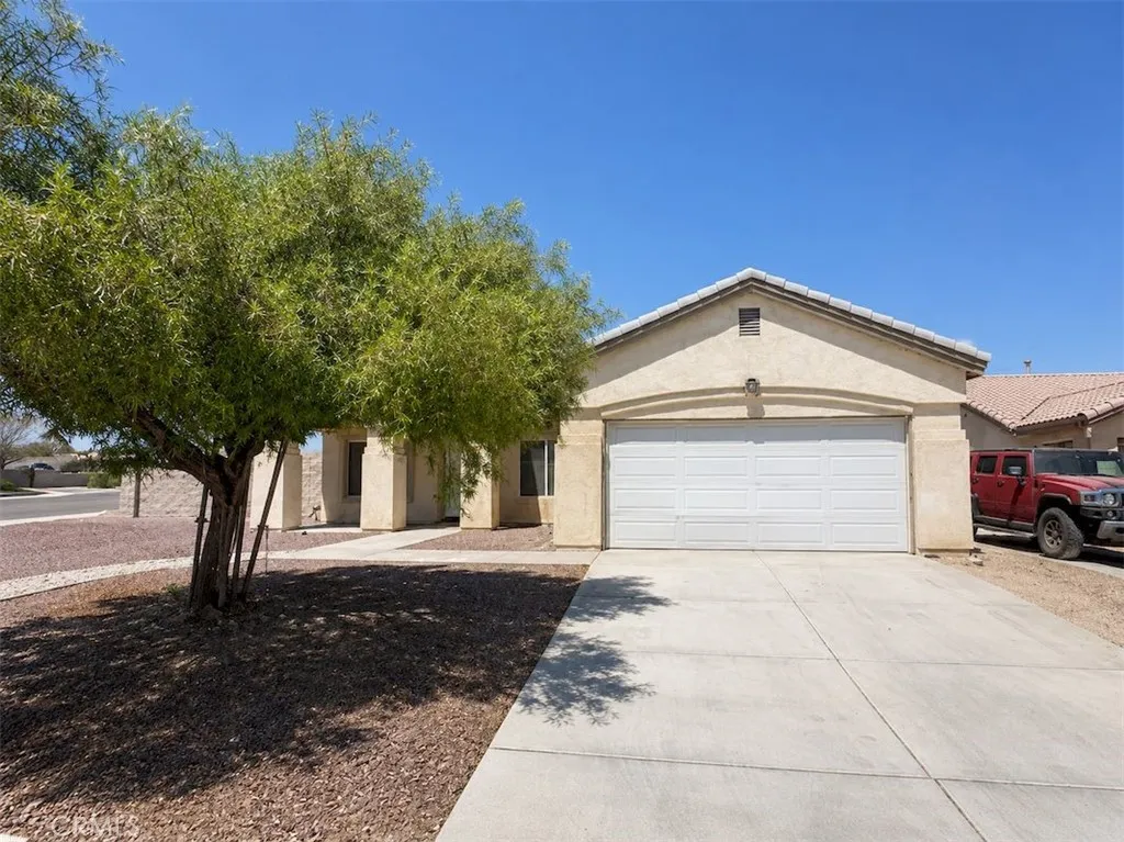 12564 Dion Place, Victorville, CA 92395 - Main photo, Victorville, CA