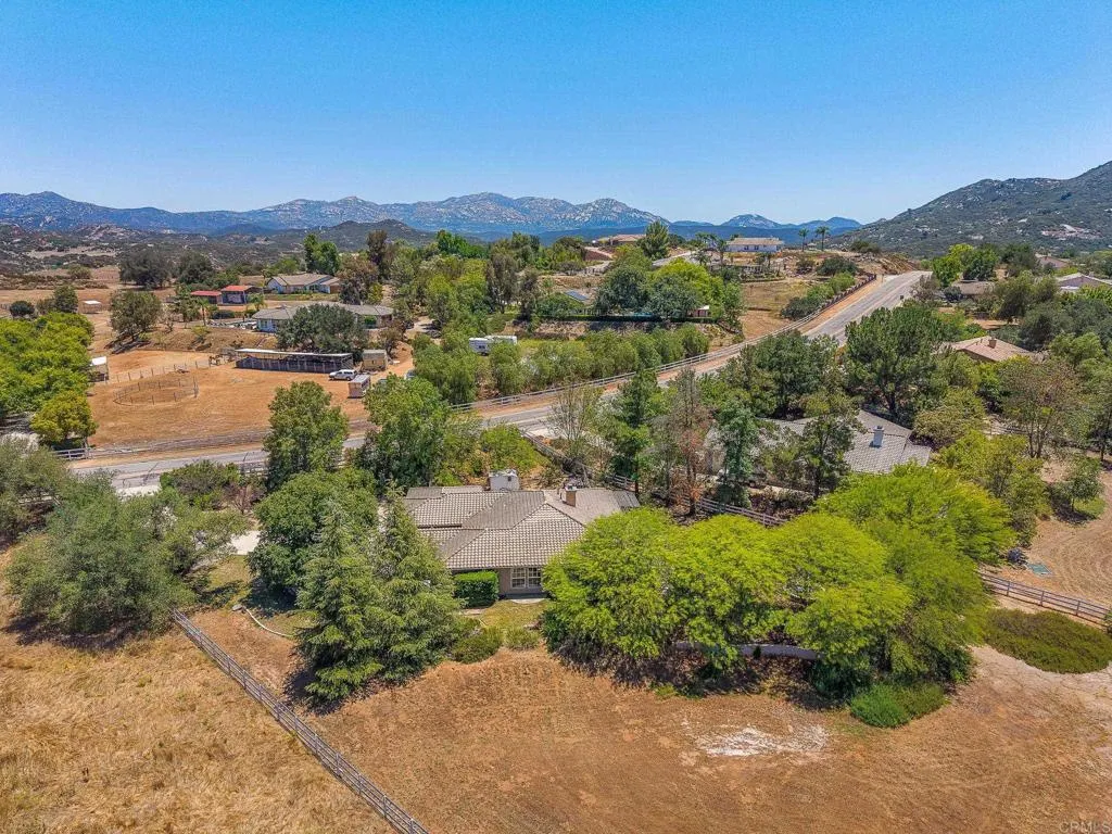 https://cdn.realtyfeed.com/cdn/127/306750068/1606619990a94d0b52ee9c4d06b56341.webp
