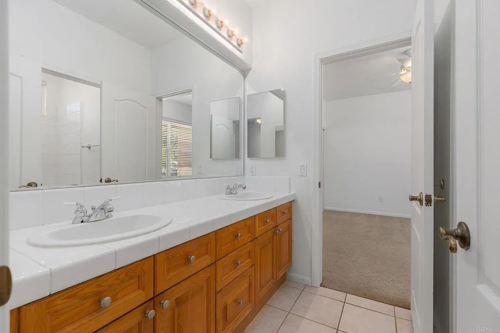 https://cdn.realtyfeed.com/cdn/127/306750068/2a5b43996eda061143fd35d9166a945d.webp