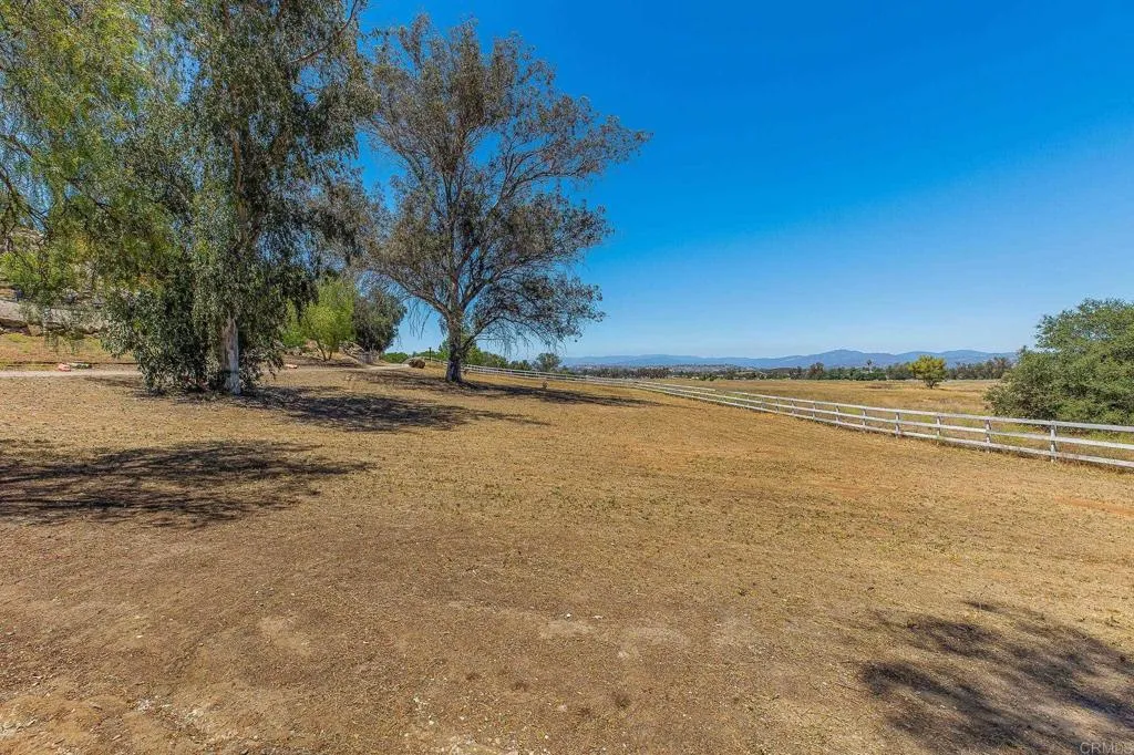 https://cdn.realtyfeed.com/cdn/127/306750068/ab1102a4999668fa3a506eb2c4c156dc.webp