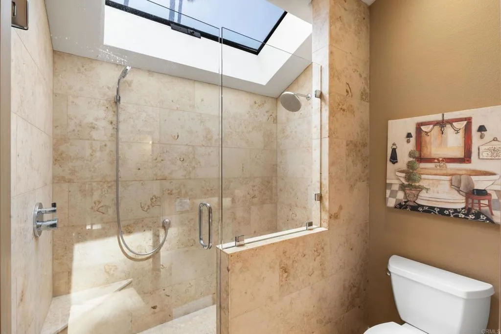 https://cdn.realtyfeed.com/cdn/127/306750074/38b21b37e2b03a9f42aa23416f593973.webp