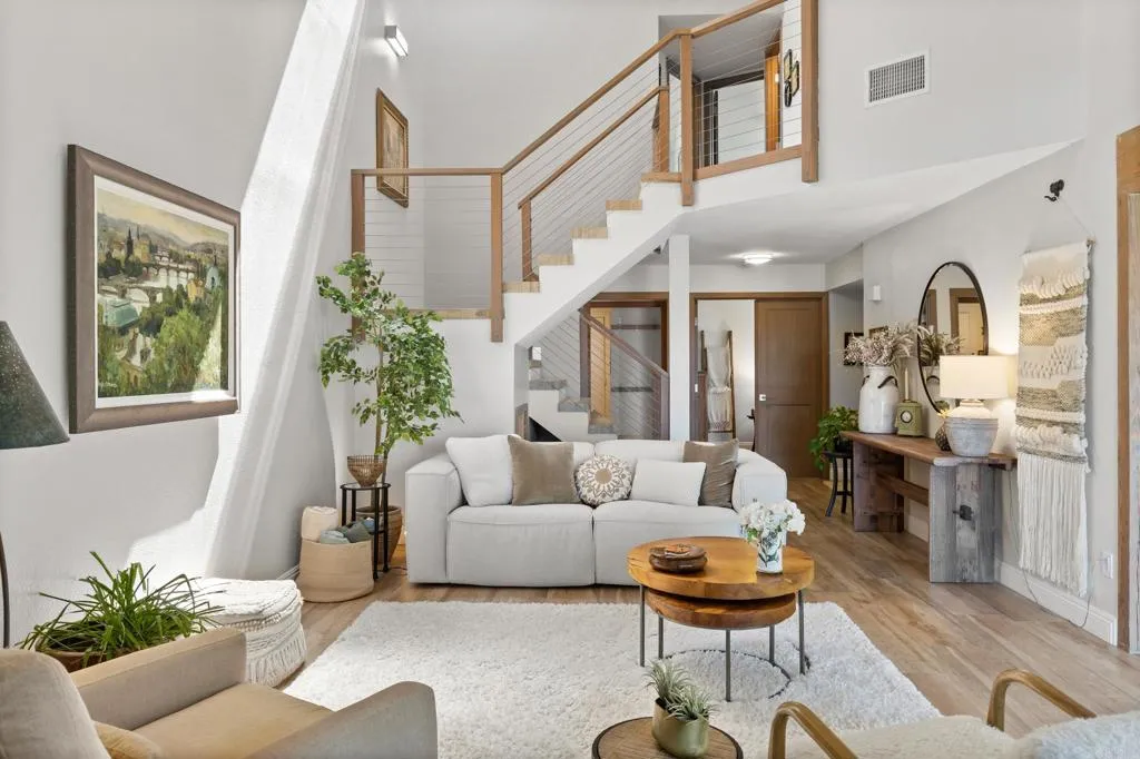 https://cdn.realtyfeed.com/cdn/127/306750074/4e94ec133d96246e95c3b13ecb198994.webp