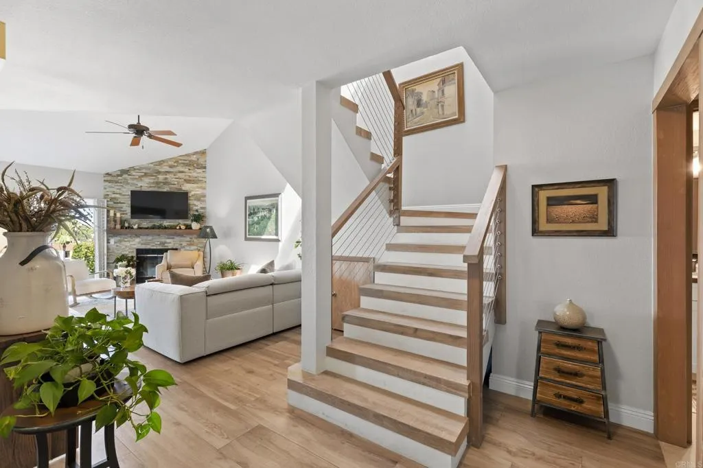 https://cdn.realtyfeed.com/cdn/127/306750074/ca1a7fcb607bb12530f7d79af404579b.webp