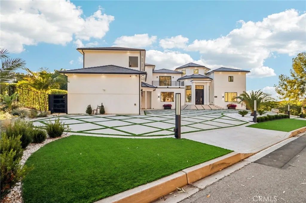10511 Mary Bell Avenue, Shadow Hills, CA 91040 - Photo 4 of 50, Shadow Hills, CA