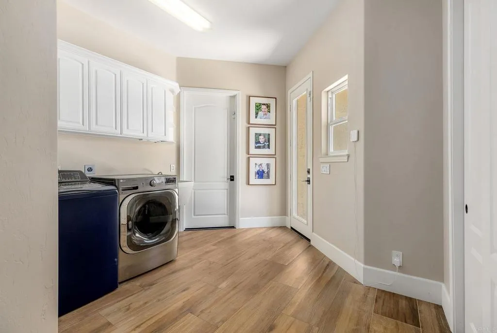 https://cdn.realtyfeed.com/cdn/127/306750085/23026835d28f3a38f549f867aa1f9875.webp