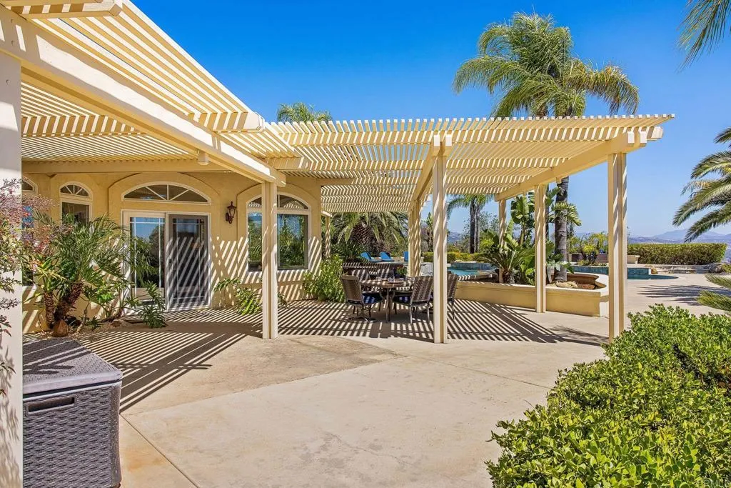 https://cdn.realtyfeed.com/cdn/127/306750085/92e18210d564d23c852bbc1e9cef652e.webp