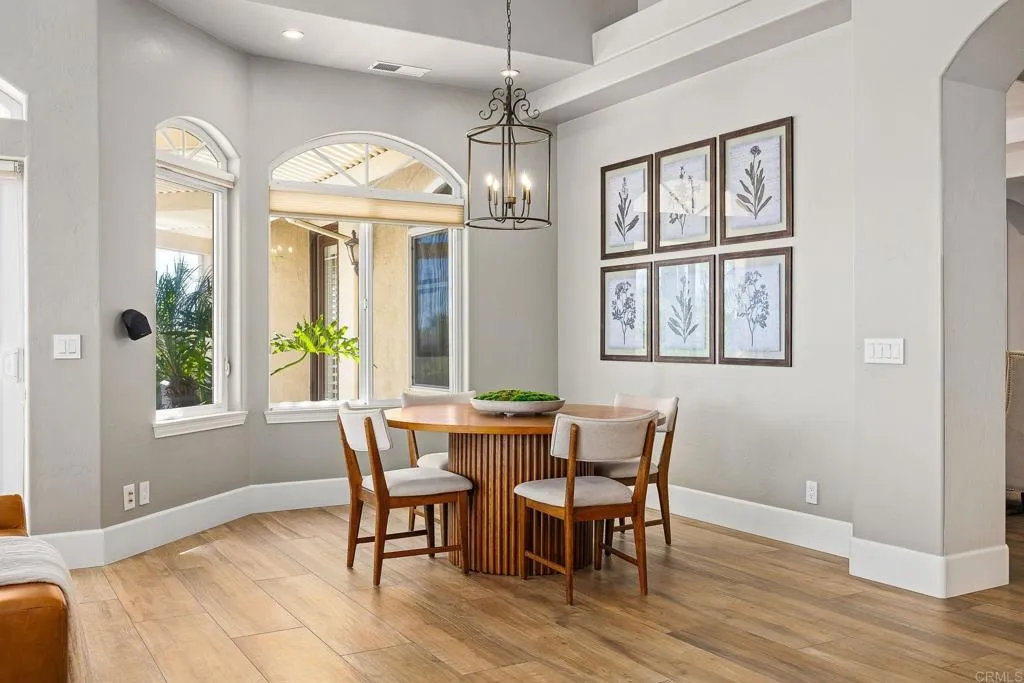 https://cdn.realtyfeed.com/cdn/127/306750085/b0e8f7924284519958428ec7b1189f9a.webp