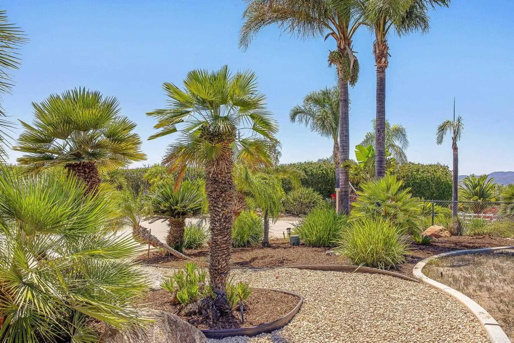https://cdn.realtyfeed.com/cdn/127/306750085/f5ec4c5ded15c4e08378aee807626335.webp