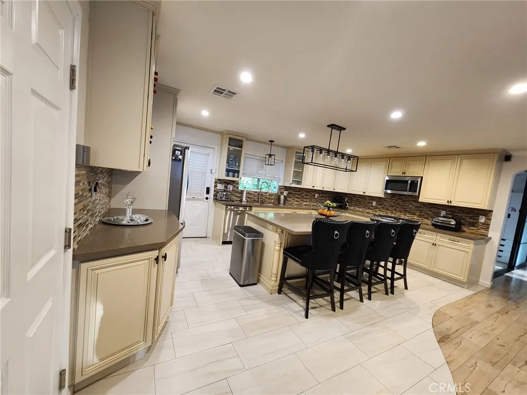 6601 Alcove, North Hollywood, CA 91606 - Photo 5 of 31, North Hollywood, CA
