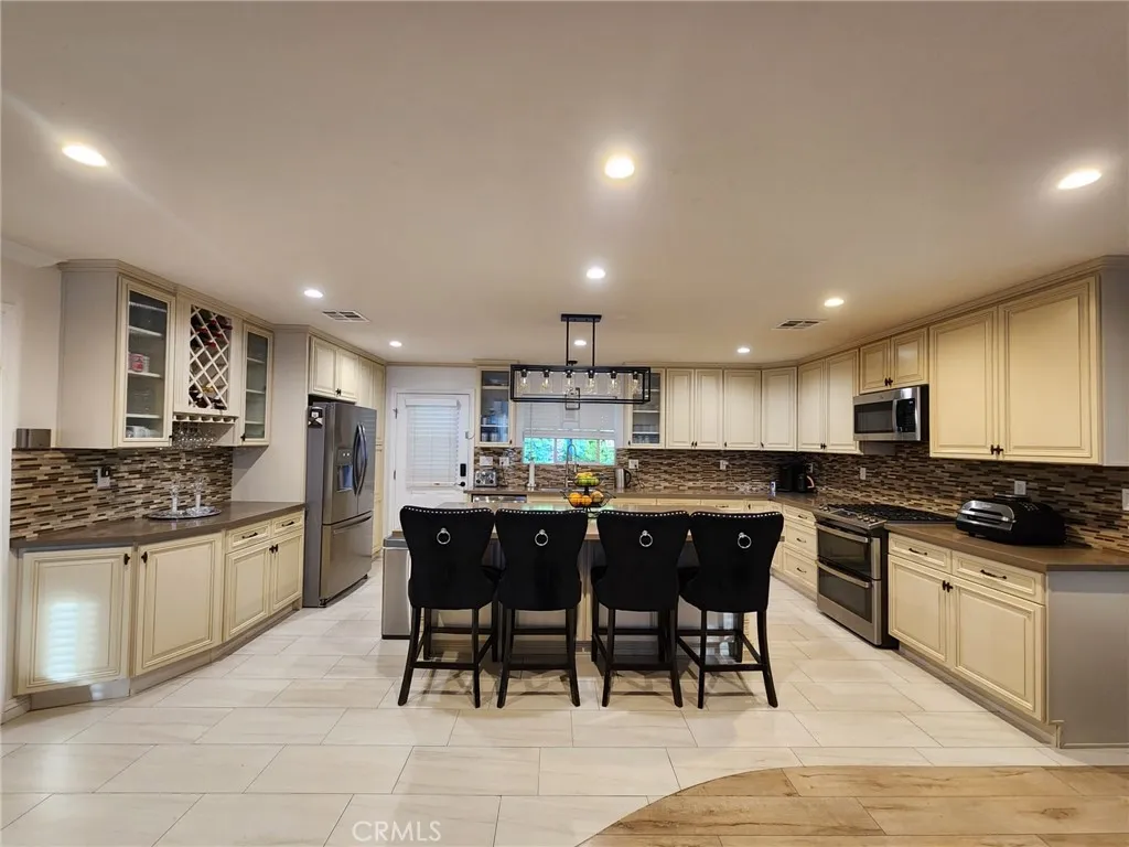 6601 Alcove, North Hollywood, CA 91606 - Photo 3 of 31, North Hollywood, CA