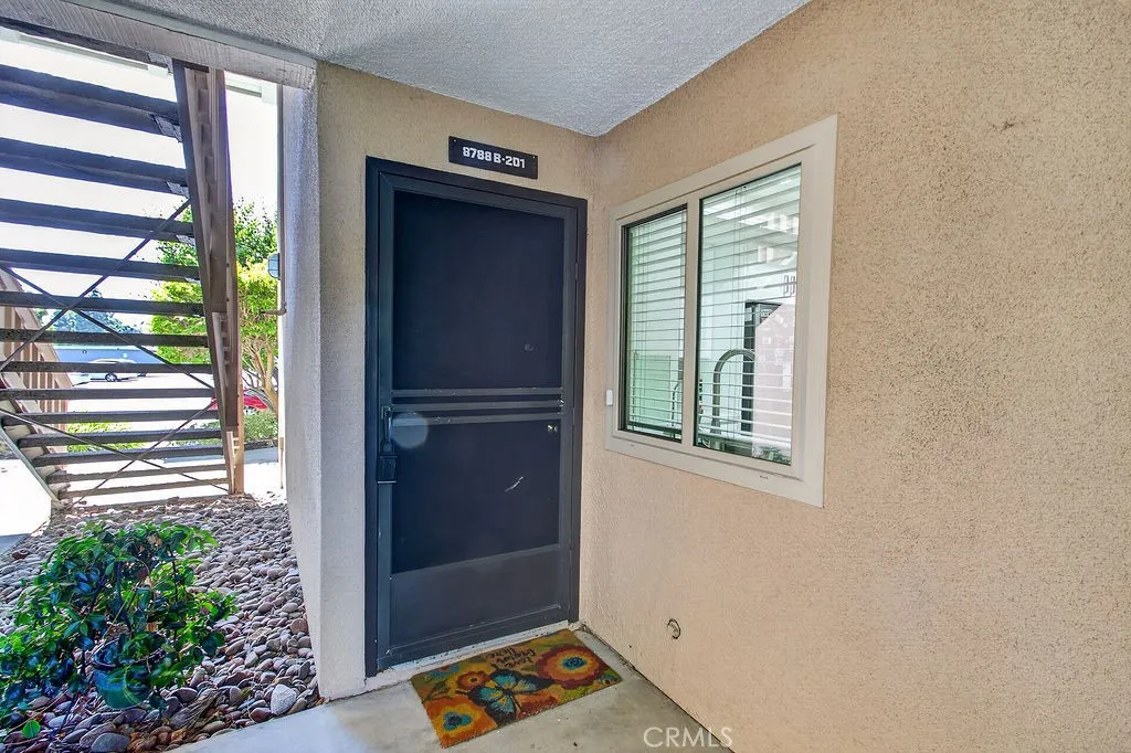 8788 Coral Springs Court, Huntington Beach, CA 92646 - Photo 5 of 20, Huntington Beach, CA