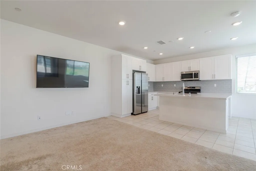 3570 E Peckham Paseo Unit 5, Ontario, CA 91761 - Photo 3 of 34, Ontario, CA