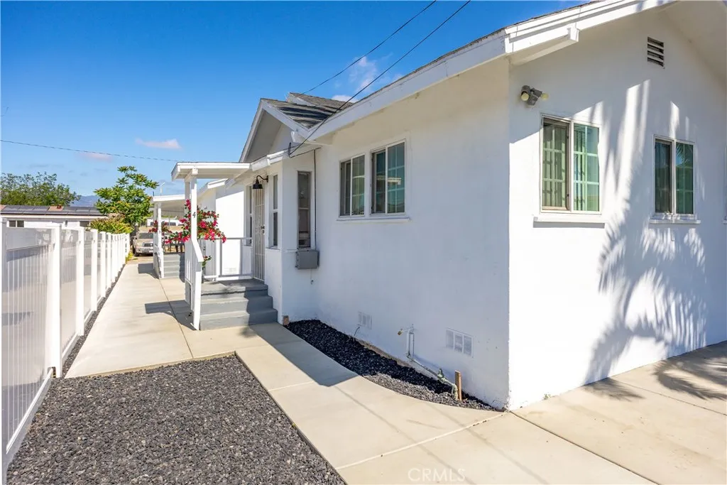 111 S South Lindsay Street, Lake Elsinore, CA 92530 - Photo 5 of 36, Lake Elsinore, CA