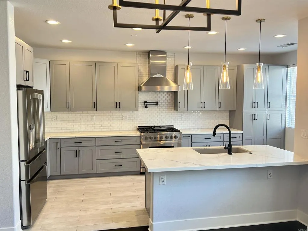 https://cdn.realtyfeed.com/cdn/127/306750197/9d7b19f508c28da8434d4301da260728.webp