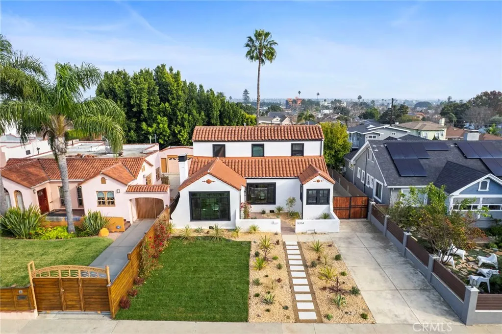 5334 Hillcrest Drive, Los Angeles, CA 90043 - Main photo, Los Angeles, CA