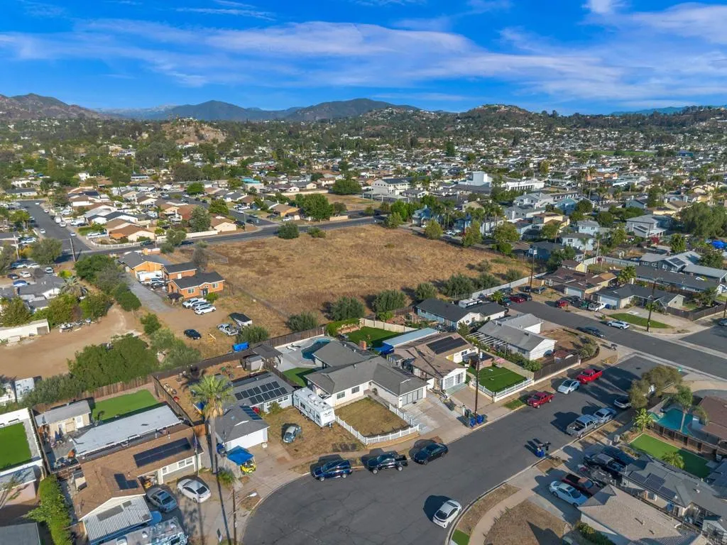 https://cdn.realtyfeed.com/cdn/127/306750234/3ddb405ba6d5ee54651123e436e81023.webp