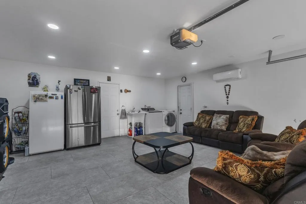 https://cdn.realtyfeed.com/cdn/127/306750234/8b6827fa9c88606c6623a63939cbc6f7.webp