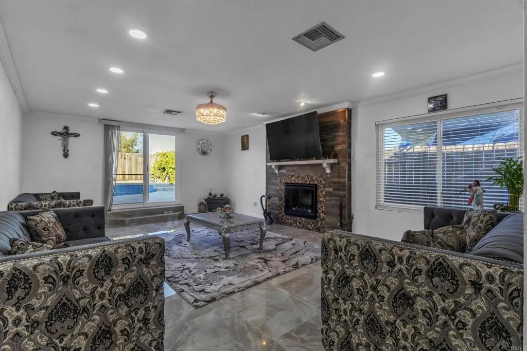https://cdn.realtyfeed.com/cdn/127/306750234/d42be2278a1354192b36e88f3efa92a8.webp